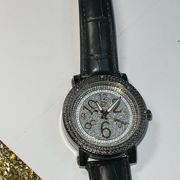 Real diamond watch for women, Mother’s Day, wedding gift, anniversary gift, Sale - Picture 5 of 7